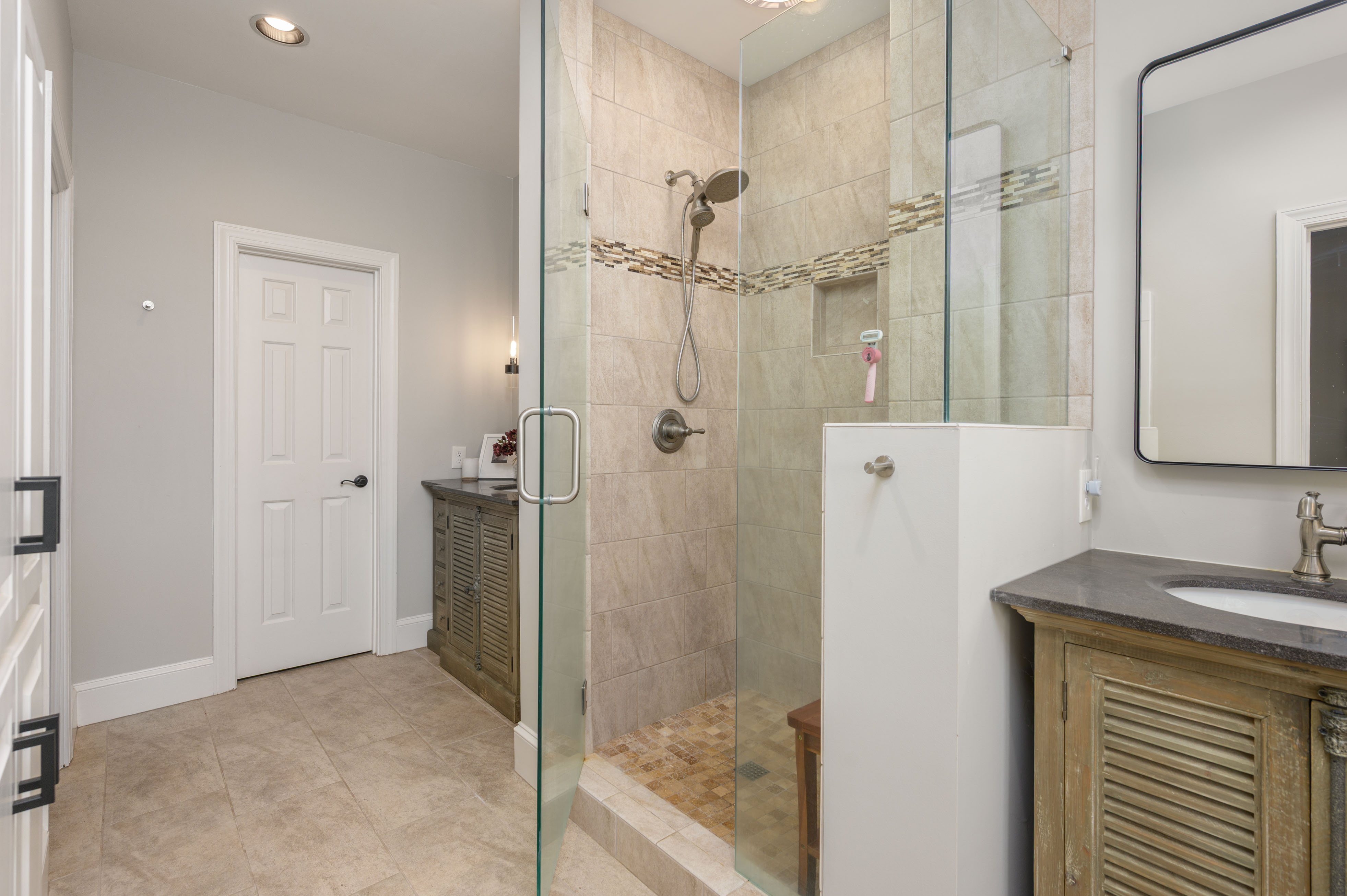 104 Seven Oaks Court image 19